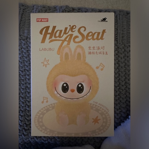 Dada - confirmed v2 have a seat labubu - Picture 1 of 6